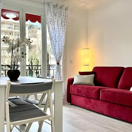 Le Cocoon - Proche Centre - Climatisation - Wifi * マントン