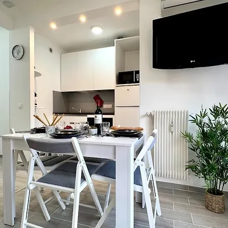 Le Cocoon - Proche Centre - Climatisation - Wifi Апартаменты *